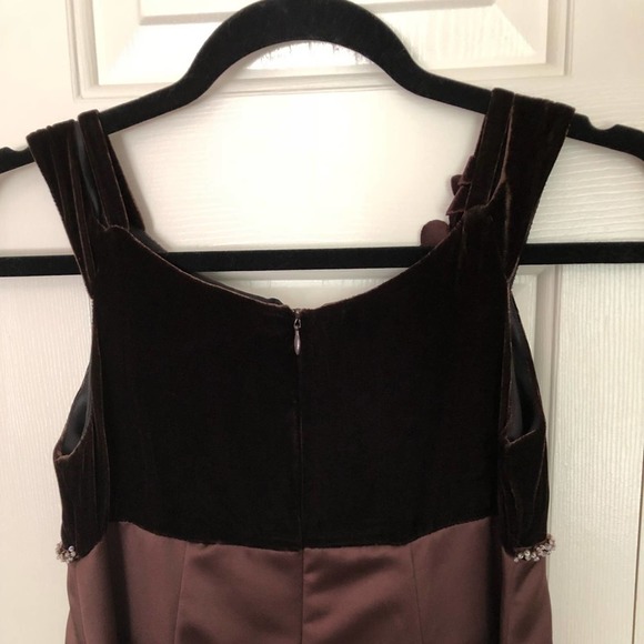 Isobella & Chloe Formal Dress - Picture 4 of 6